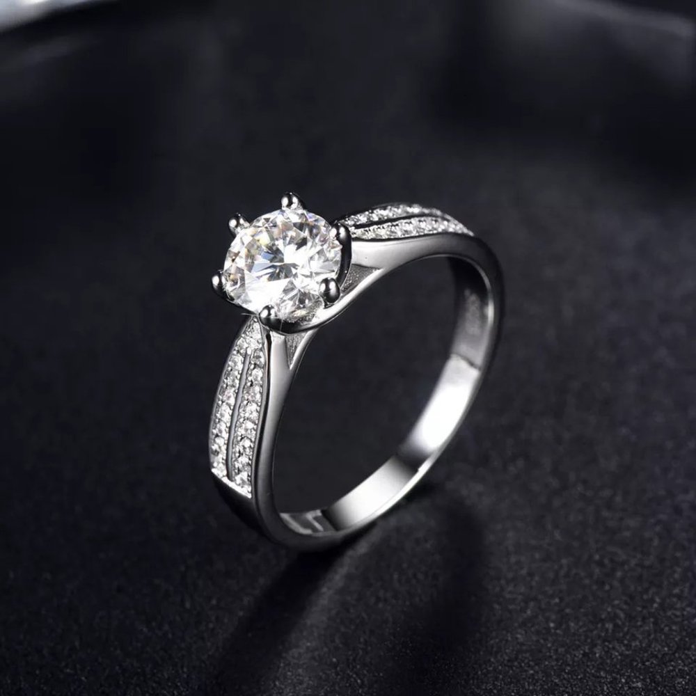 1 Carat Moissanite Engagement Ring in 925 Sterling Silver Band, D-FL